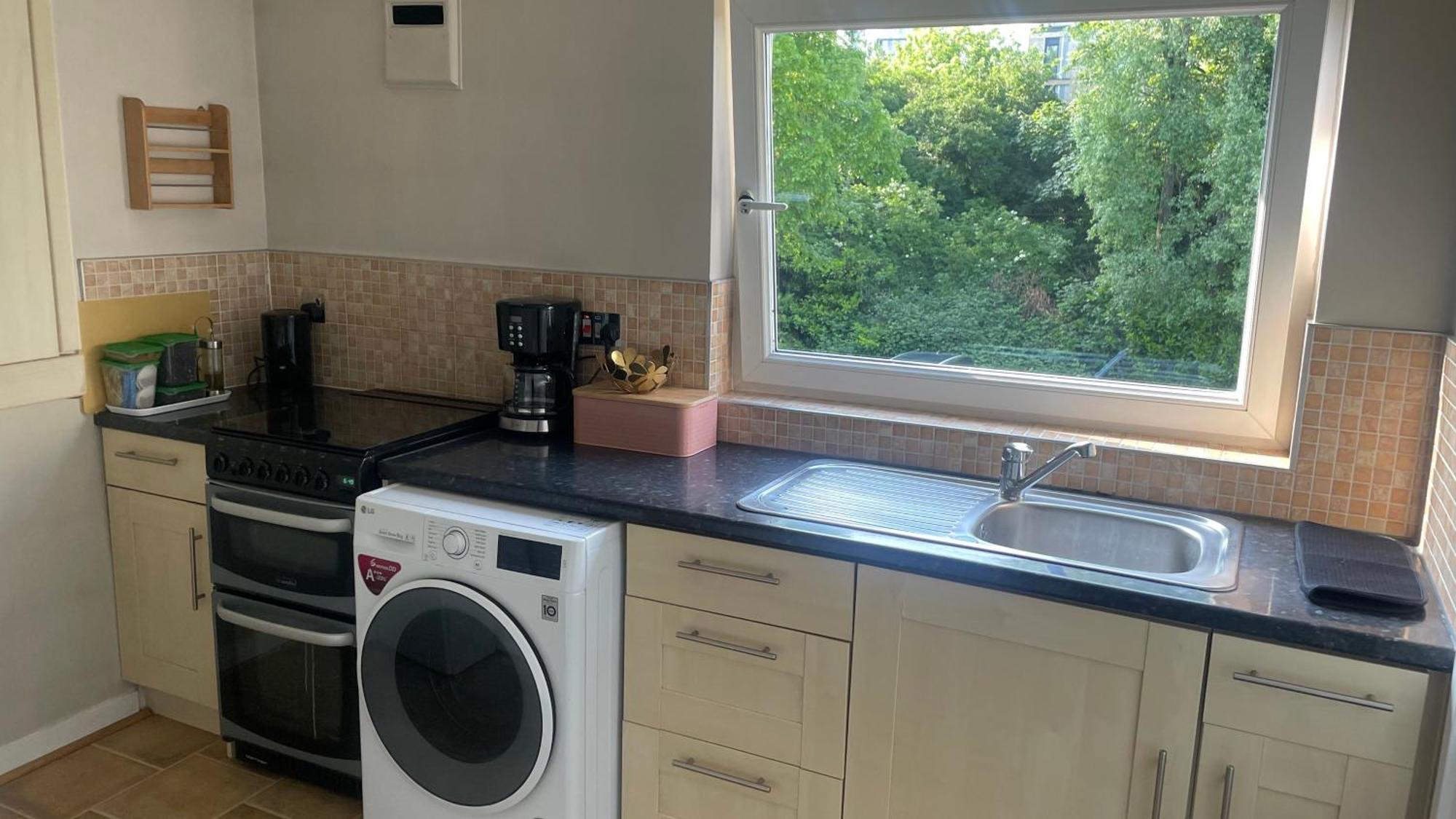Cosy Flat For 4, Family Friendly, Private Parking, Close To Central Londres Extérieur photo